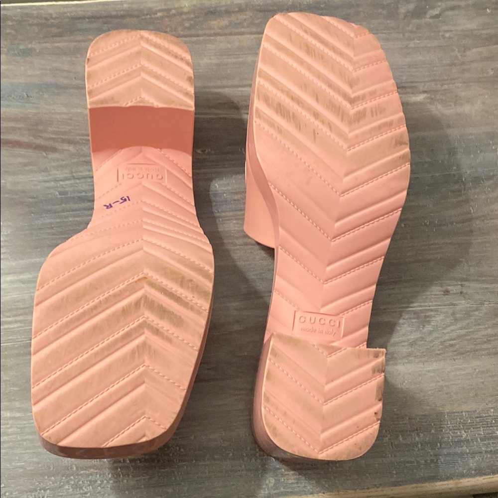 Gucci Pink Sandal - Picture 15 of 15